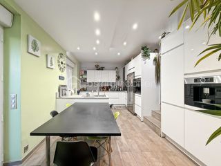  Maison � vendre 10 pi�ces 280 m�