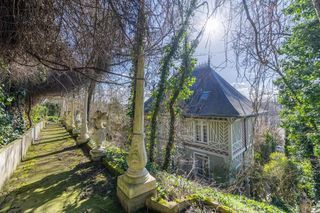  Villa � vendre 9 pi�ces 250 m�