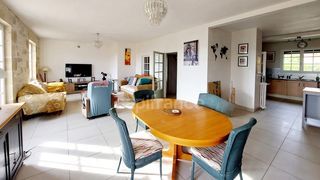  Maison � vendre 8 pi�ces 244 m�