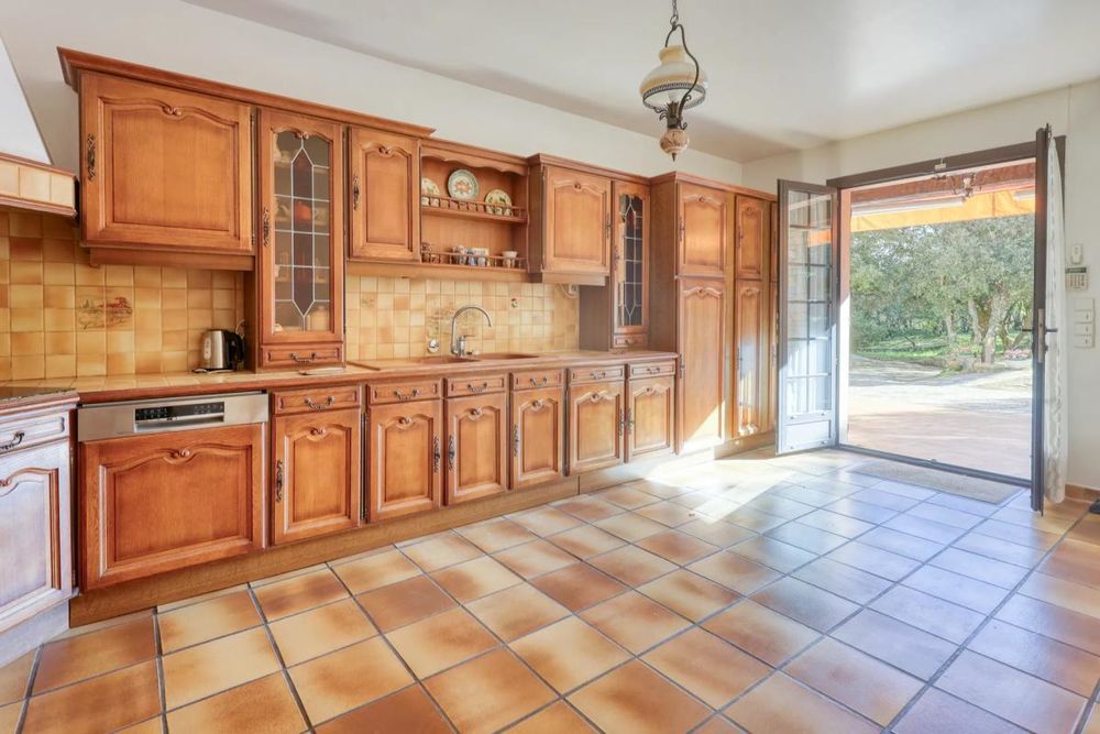 � vendre  Maison �venos (83330)