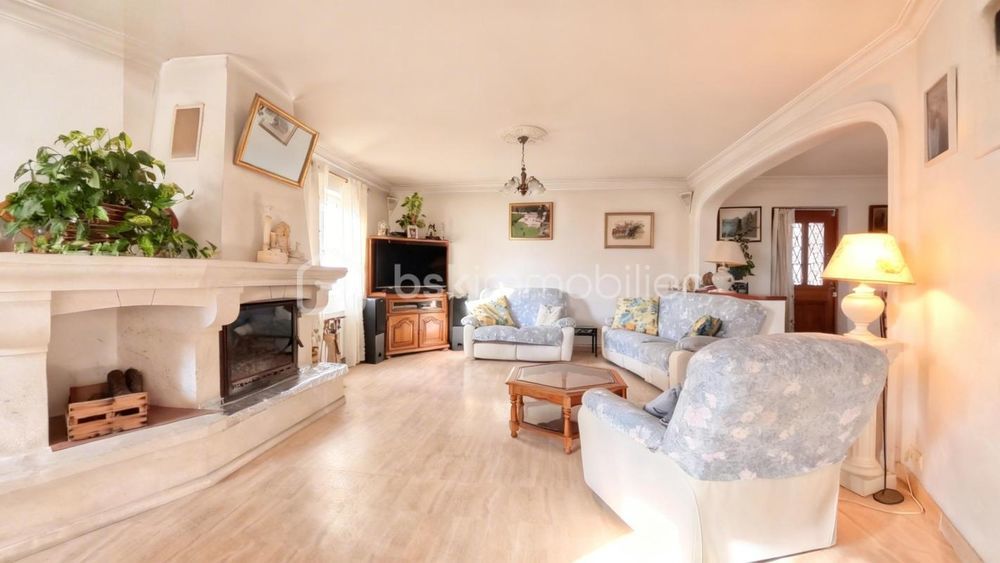 � vendre  Propri�t�/ch�teau Lauris (84360)