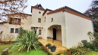  Maison � vendre 8 pi�ces 228 m�