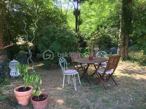   Maison principale + 3 g�tes � Bord de Creuse � Sud Touraine Maison - 11 pi�ce(s) - 400 m�