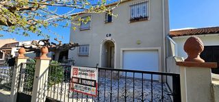  Maison � vendre 4 pi�ces 165 m�