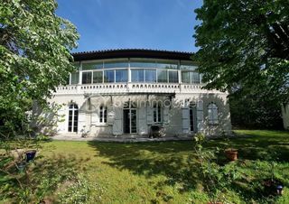  Maison � vendre 7 pi�ces 214 m�