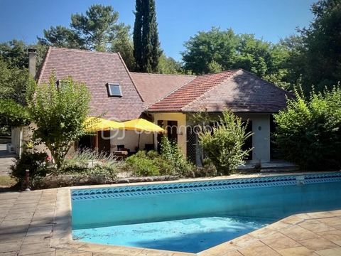   PROPRI�T� DE CARACT�RE AVEC PISCINE ET PARC DE 2 HECTARES Propri�t�/ch�teau - 9 pi�ce(s) - 192 m�