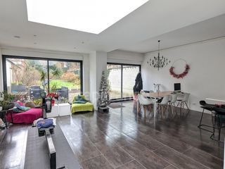  Maison � vendre 9 pi�ces 394 m�