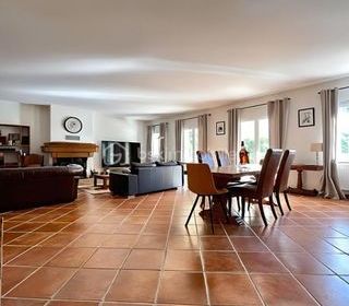  Villa � vendre 12 pi�ces 433 m�