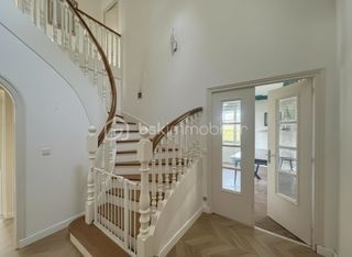  Propri�t�/ch�teau � vendre 11 pi�ces 150 m�