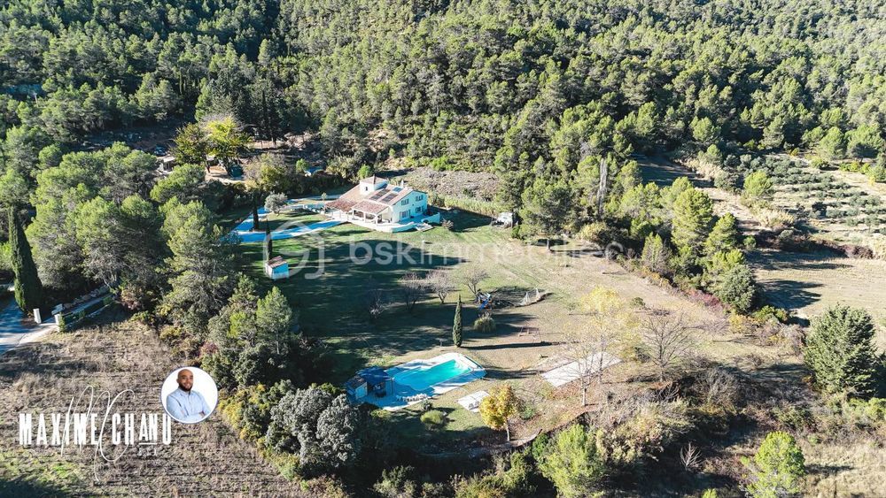 � vendre  Propri�t�/ch�teau Montarnaud (34570)