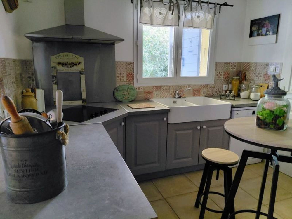 � vendre  Maison Cheval-Blanc (84460)