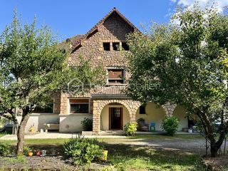  Propri�t�/ch�teau � vendre 11 pi�ces 300 m�