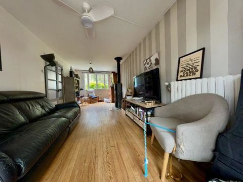   Maison 5 pi�ces / 110 m� / 214 000 EUR / CHAMPCEVINEL Maison - 5 pi�ce(s) - 110 m�