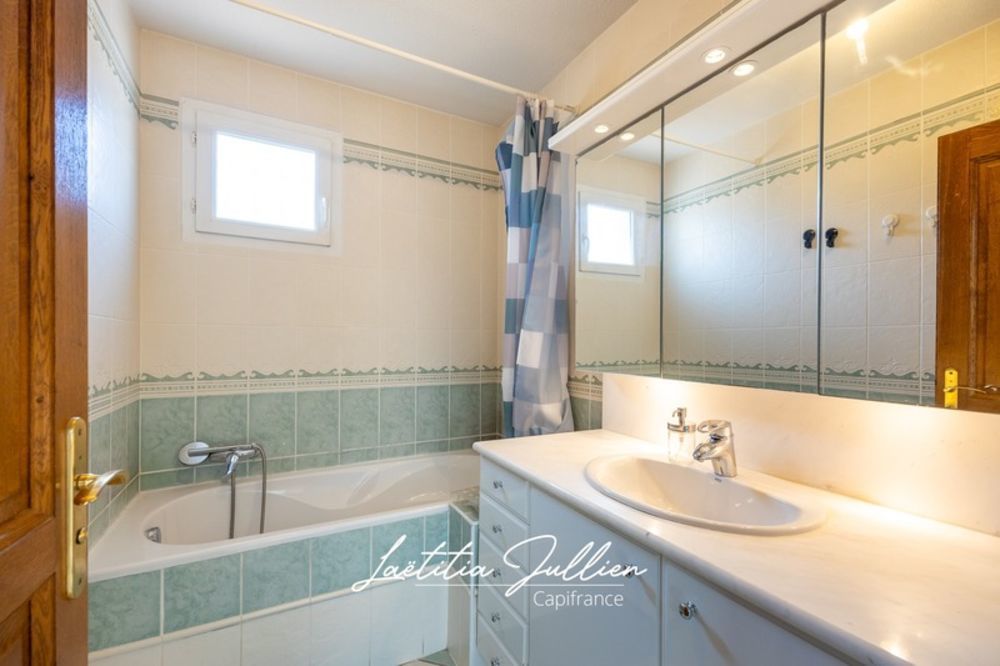 � vendre  Maison Marseille 11