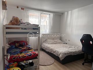  Immeuble � vendre 11 pi�ces 217 m�