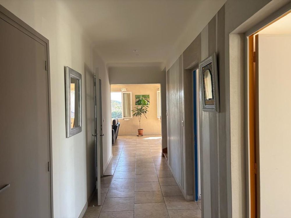 � vendre  Villa Cucuron (84160)