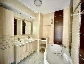  Appartement � vendre 4 pi�ces 111 m�