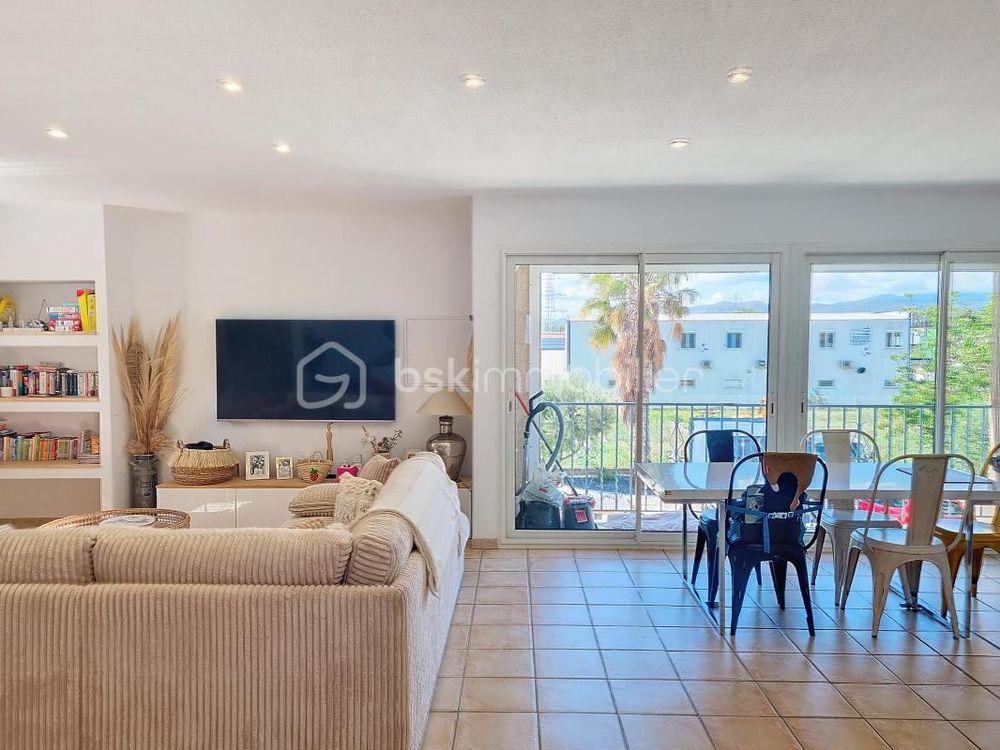 � vendre  Villa Millas (66170)