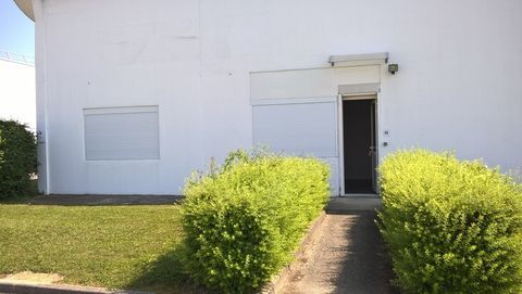 Local/bureau &agrave; louer CHAMBERY (73) 80 m&sup2; 1755 73000 Chambery