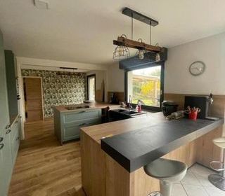  Maison � vendre 7 pi�ces 215 m�