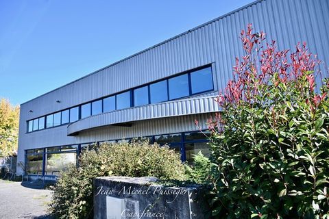 Locaux Professionnels de 2400m2 &agrave; vendre SAINT GAUDENS (31), Terrain 3800m2 1100000 31800 Saint gaudens