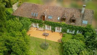  Propri�t�/ch�teau � vendre 9 pi�ces 260 m�