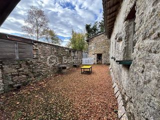  Immeuble � vendre 3 pi�ces 110 m�