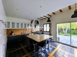  Maison � vendre 8 pi�ces 237 m�