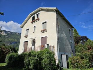  Propri�t�/ch�teau � vendre 8 pi�ces 185 m�