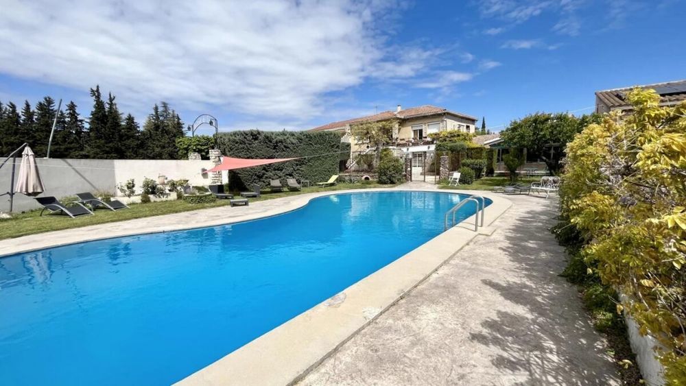 � vendre  Villa Saumane-de-Vaucluse (84800)