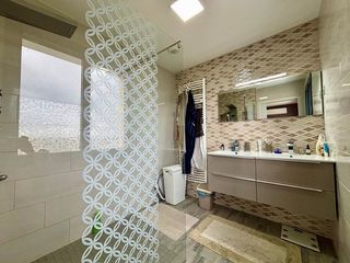  Maison � vendre 9 pi�ces 301 m�