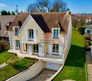  Maison � vendre 8 pi�ces 196 m�