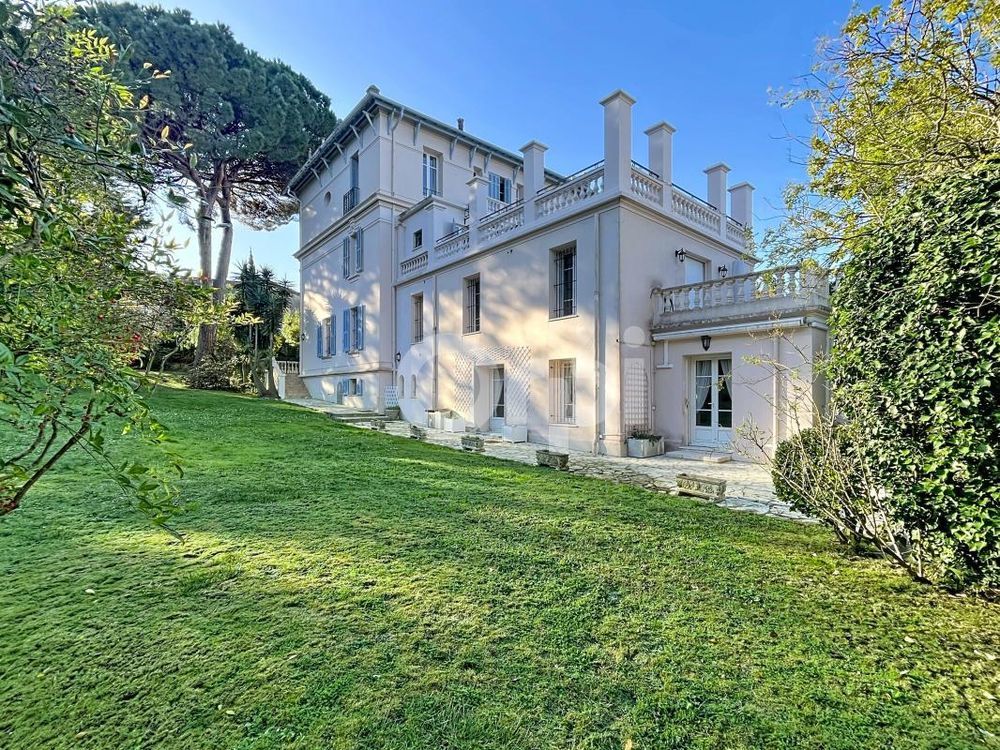 � vendre  Appartement Antibes (06600)