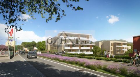 LOCAL COMMERCIAL 517M&sup2; + RESERVE  NEUF 1497000 83490 Le muy