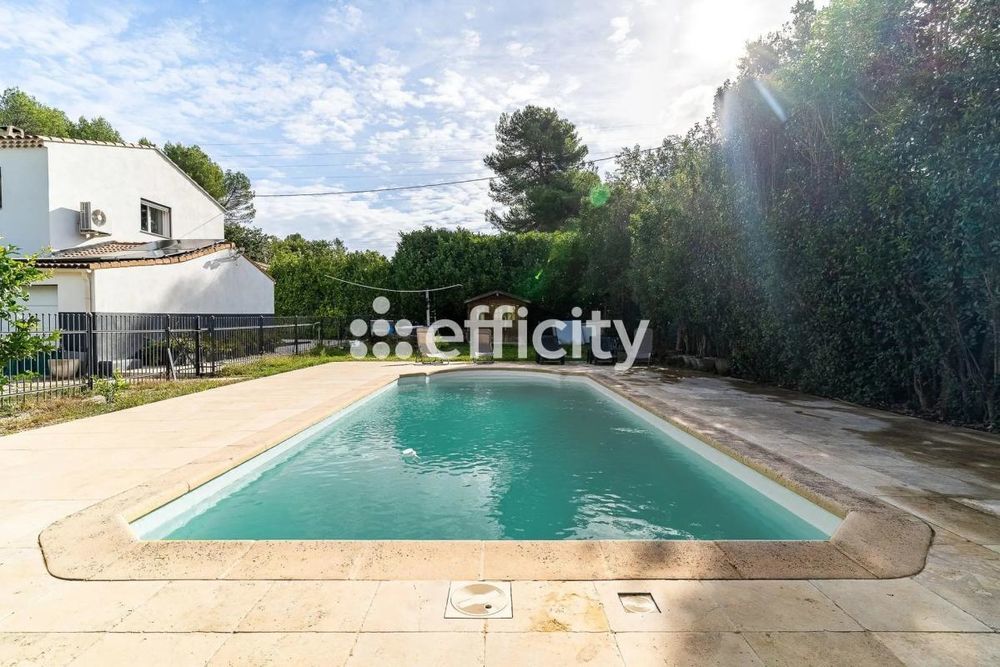 � vendre  Maison Mimet (13105)