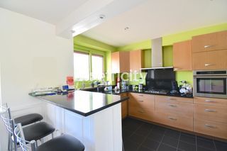  Propri�t�/ch�teau � vendre 8 pi�ces 165 m�