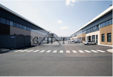 À LOUER  Entrepôt avec bureaux  Villeneuve-la-Garenne 12285 92230 Gennevilliers