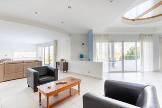  Maison � vendre 9 pi�ces 320 m�