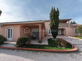  Propri�t�/ch�teau � vendre 9 pi�ces 245 m�