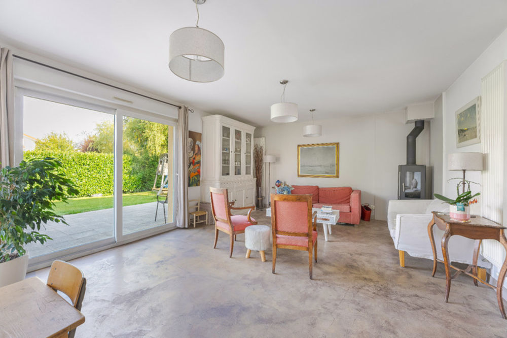 � vendre  Maison Ornex (01210)