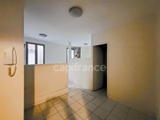  Immeuble � vendre 10 pi�ces 140 m�