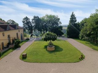  Propri�t�/ch�teau � vendre 15 + pi�ces 1540 m�