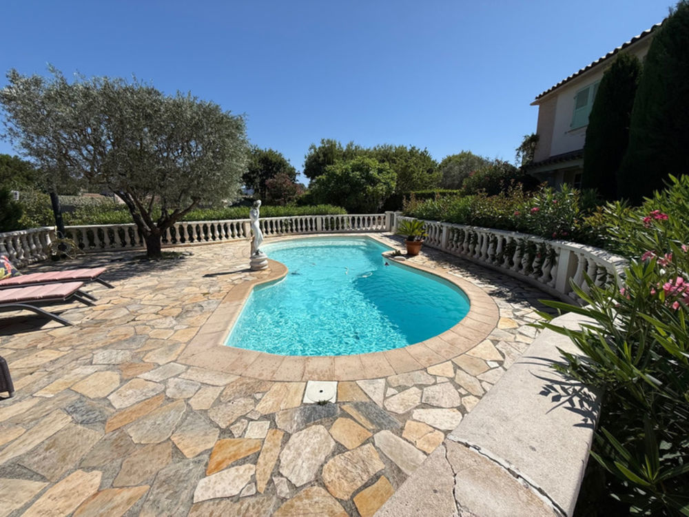 � vendre  Maison Saint-Rapha�l (83700)