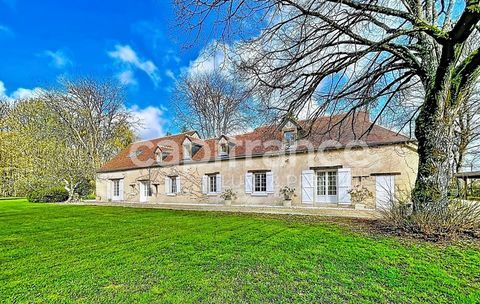   Demeure d'exception de 6 chambres et 385 m� sur un terrain de 1,6 ha Maison - 11 pi�ce(s) - 400 m�