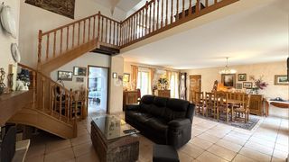  Maison � vendre 7 pi�ces 210 m�