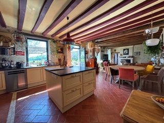  Propri�t�/ch�teau � vendre 7 pi�ces 232 m�