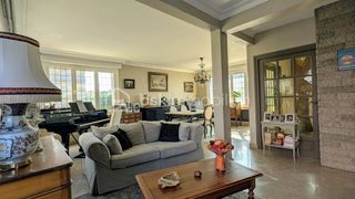  Propri�t�/ch�teau � vendre 6 pi�ces 144 m�