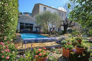  Maison � vendre 15 + pi�ces 465 m�