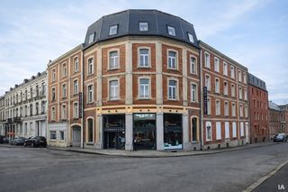  Immeuble � vendre 15 + pi�ces 596 m�