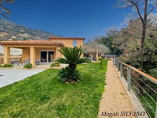  Villa � vendre 5 pi�ces 150 m�